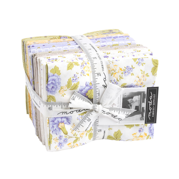 The Shores Fat Quarter Bundle by Brenda Riddle for Moda 29 Pieces 18